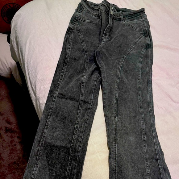 Black Jeans (SHEIN’s brand: DAZY) - Picture 6 of 9